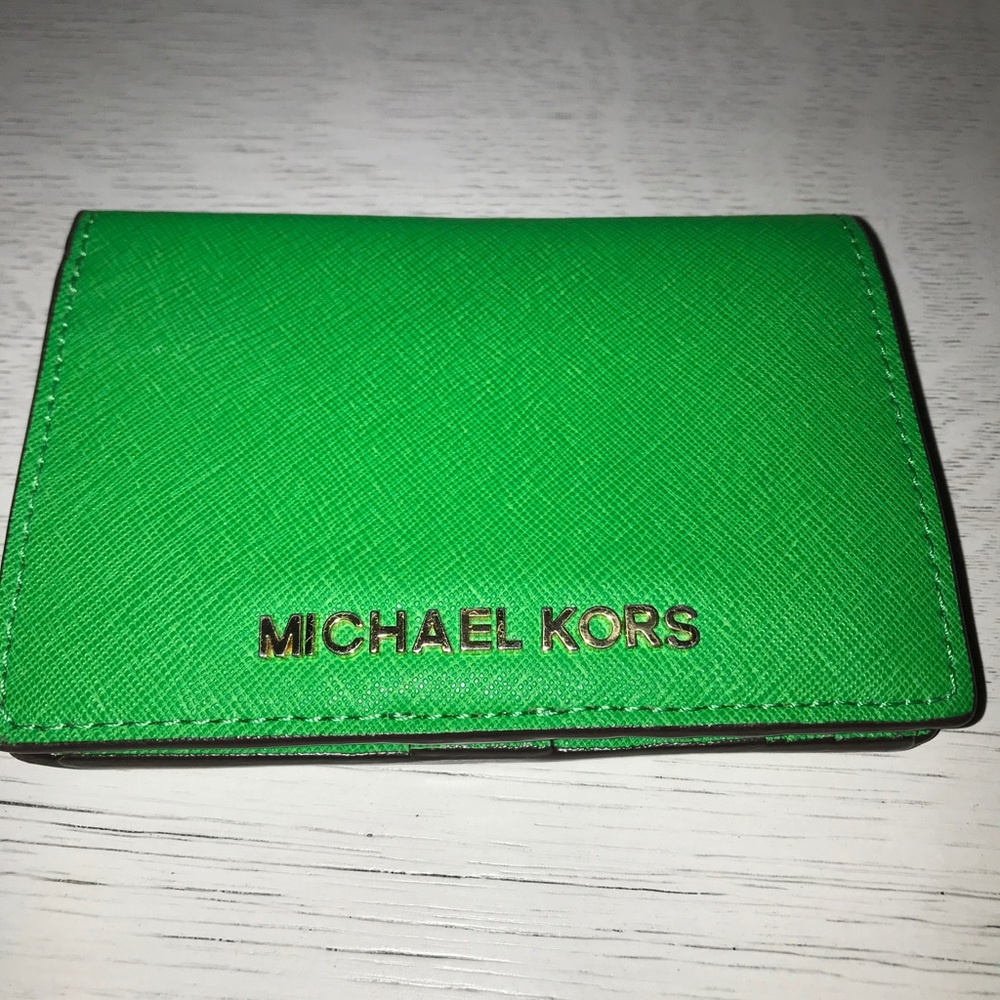 Green wallet